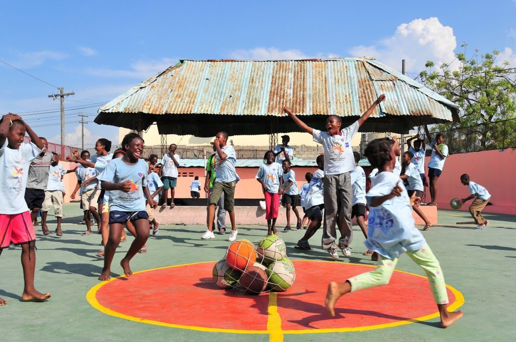 Haiti
2008 à 2014
Peace and Sport soutient le programme 