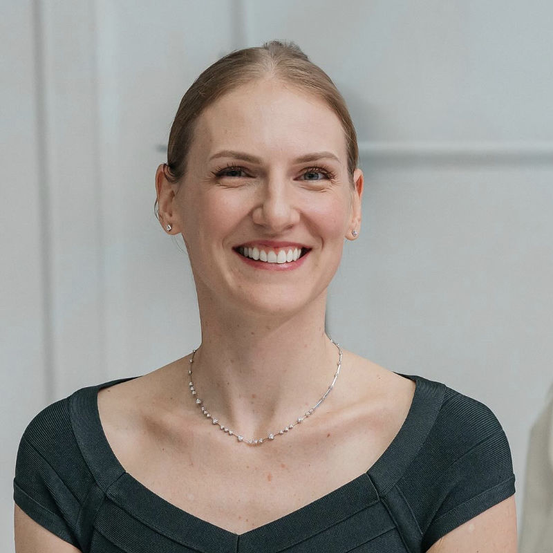 Svetlana ROMASHINA